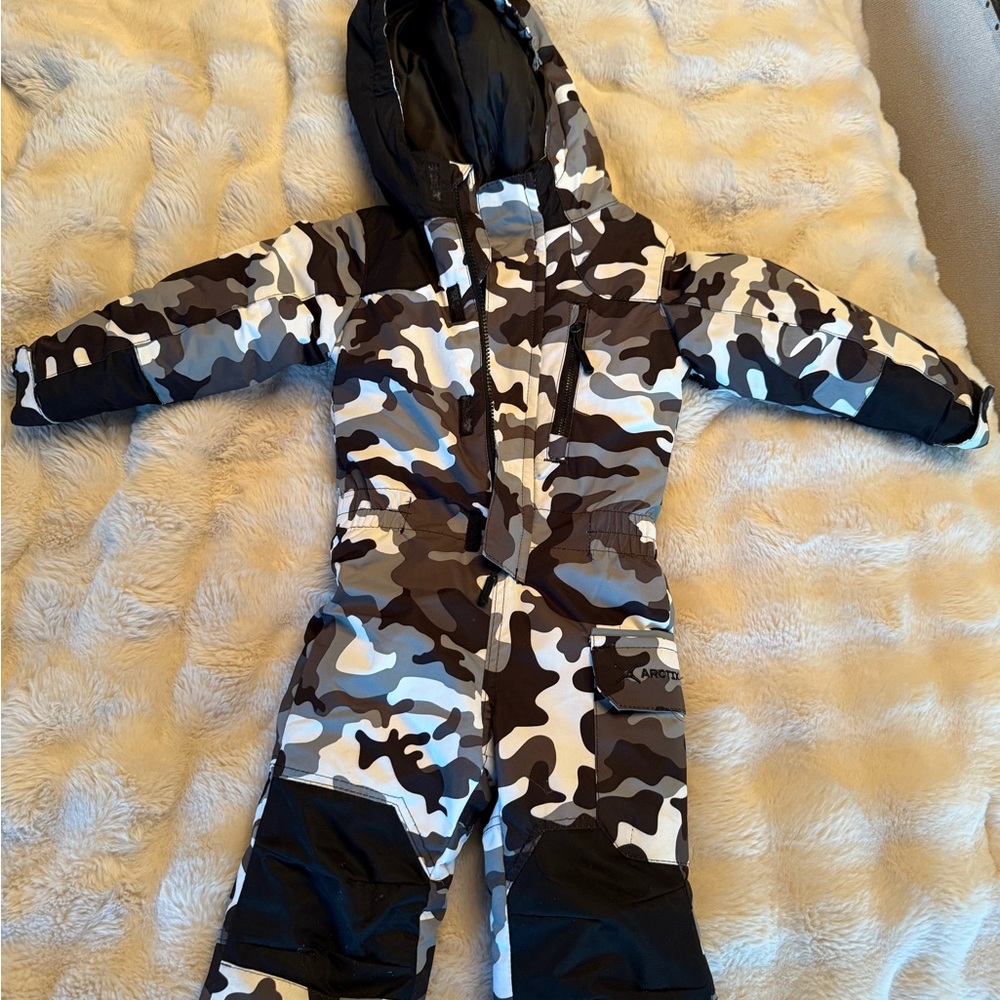 Arctix Camouflage Snowsuit in Black, White, and Gray